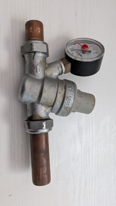 Pressure valve Pressure valve